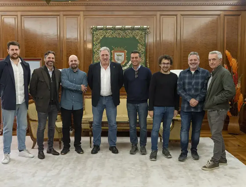 reunión asociación contra el cáncer navarra
