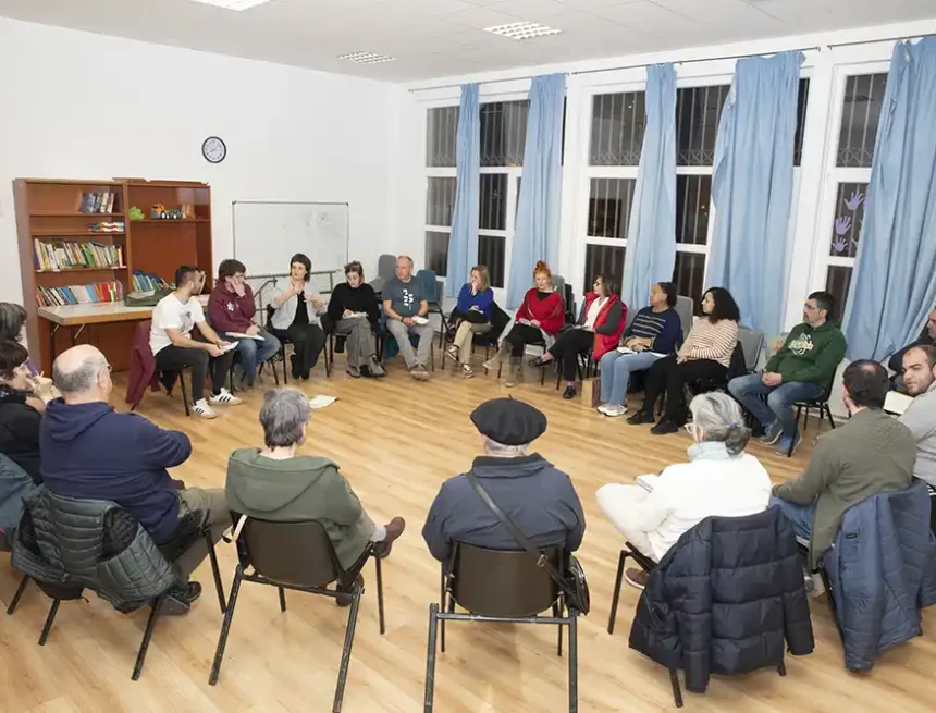 reunión barrio rochapea