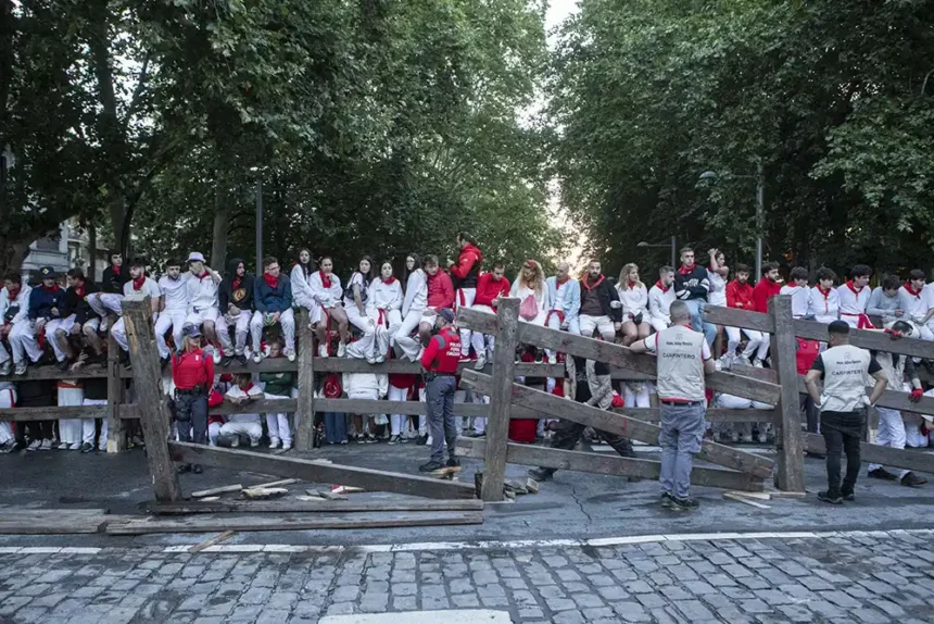 mesa encierro vallado callejón