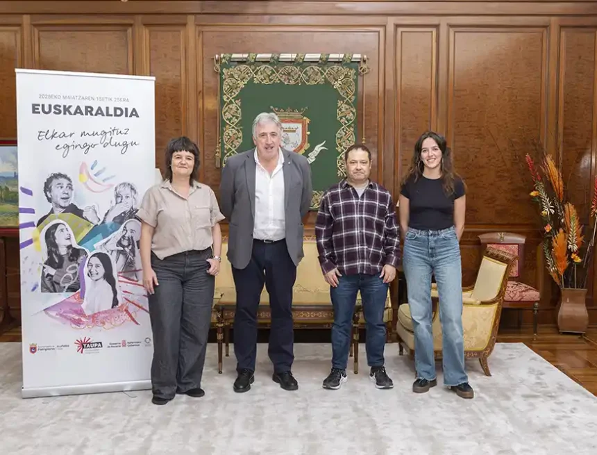 firma convenio con euskaraldia