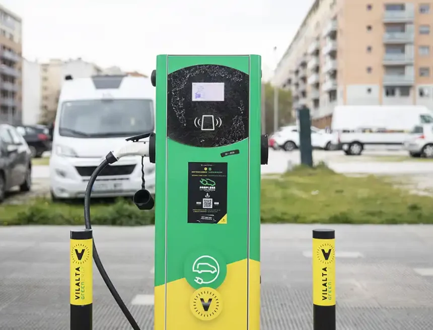 CESIÓN PUNTO DE RECARGA ELÉCTRICO RIÍO ARGA VEHÍCULOS COMUNIDAD ENERGÉTICA