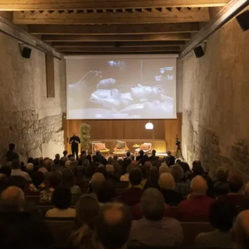 CONFERENCIAS 2100 AÑOS DE CONVIVENCIA