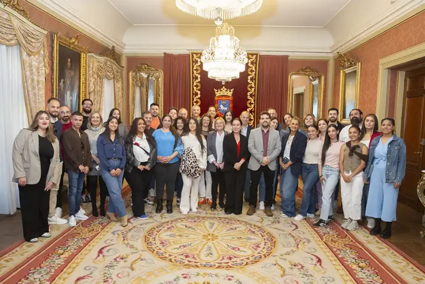 RECEPCIÓN ALUMNADO GITANO DE LA UPNA INTERVENCIÓN SOCIAL