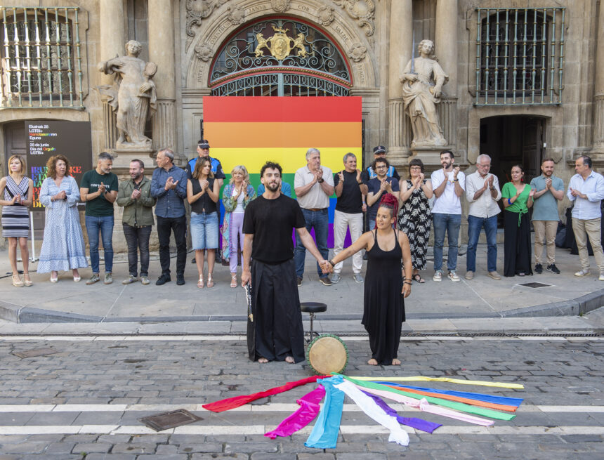 acto dia del orgullo lgtbi