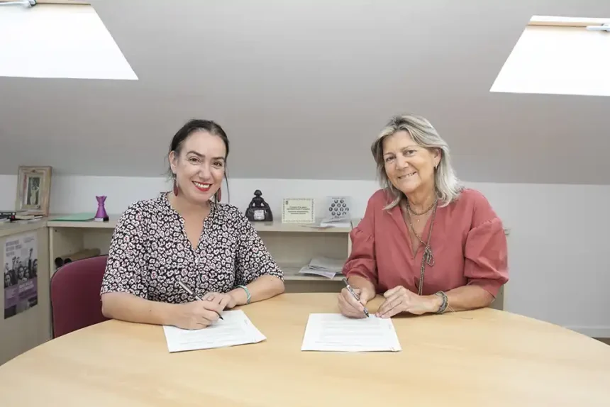 firmaconveniofundacioncajanavarra1 firma convenio fundación caja navarra