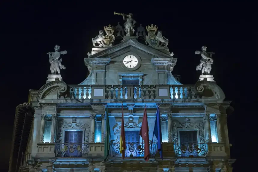 iluminación ayuntamiento azul