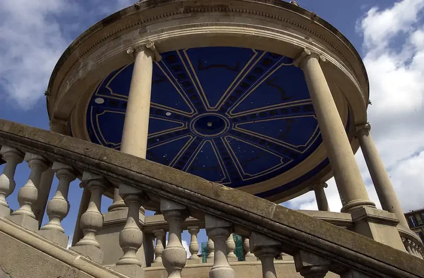 quiosco plaza castillo