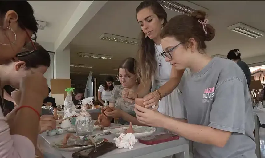 taller cerámica casa juventud