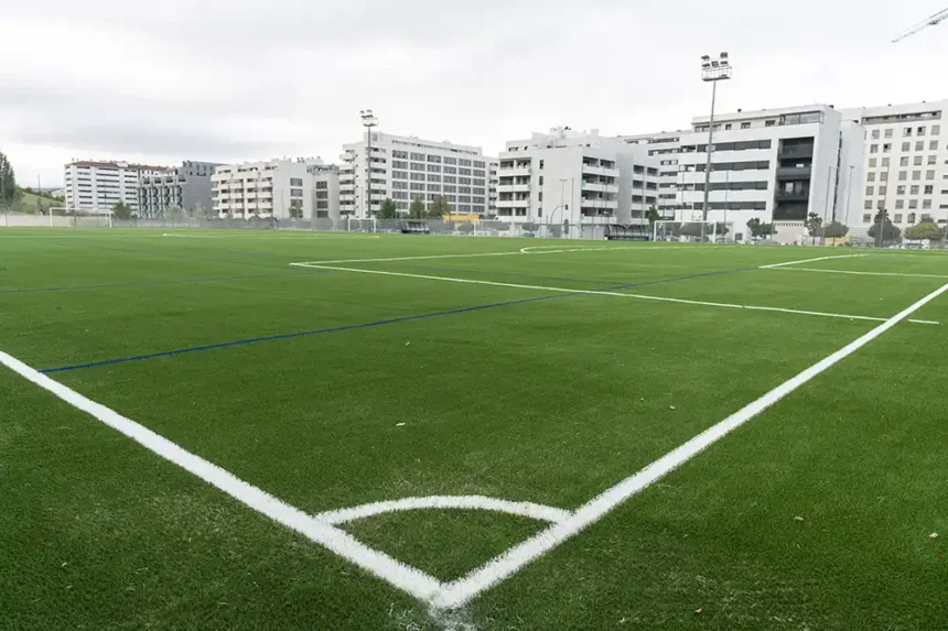 sustitución césped campo fútbol Lezkairu