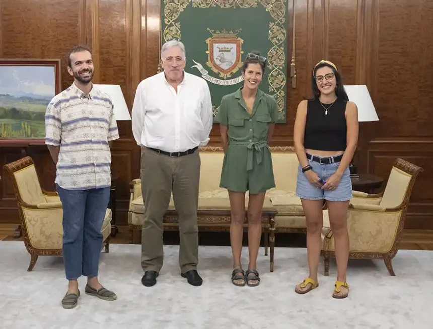 reunión equipo campaña mundial educación