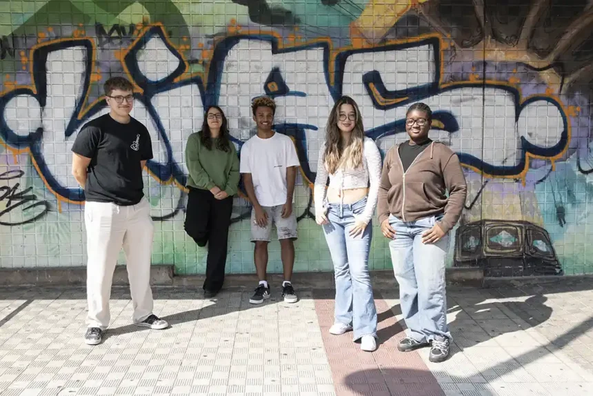 reunión jóvenes cumbre antirrumores