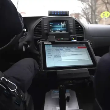 tablet coches policía municipal