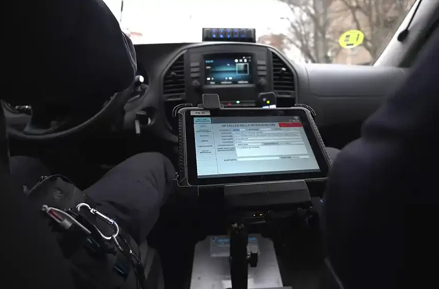 tablet coches policía municipal