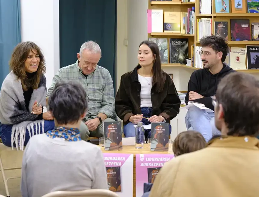 presentación libro librería karrikiri