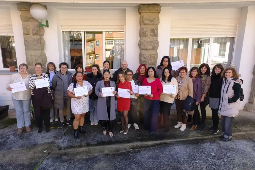 entrega diplomas curso atención personas alzheimer