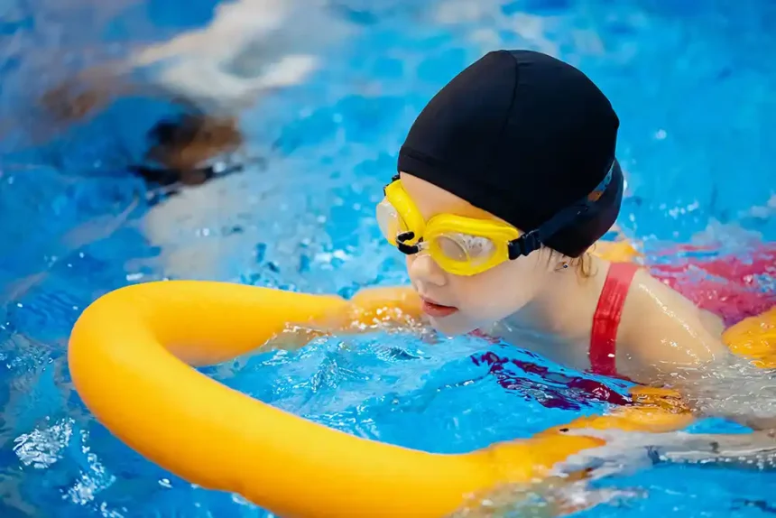 cursos natación infantiles