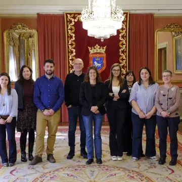 VISITA INTEGRANTES SPARK SALÓN RECEPCIONES