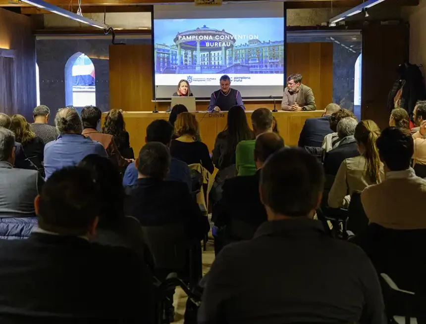 presentación proyecto pamplona covention condestable