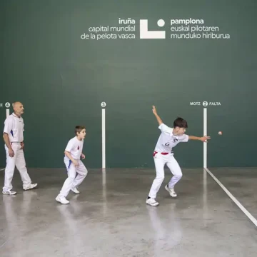 pelota vasca pamplona